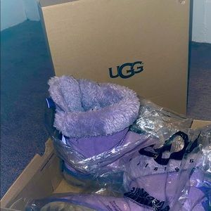 Lilac UGG’s